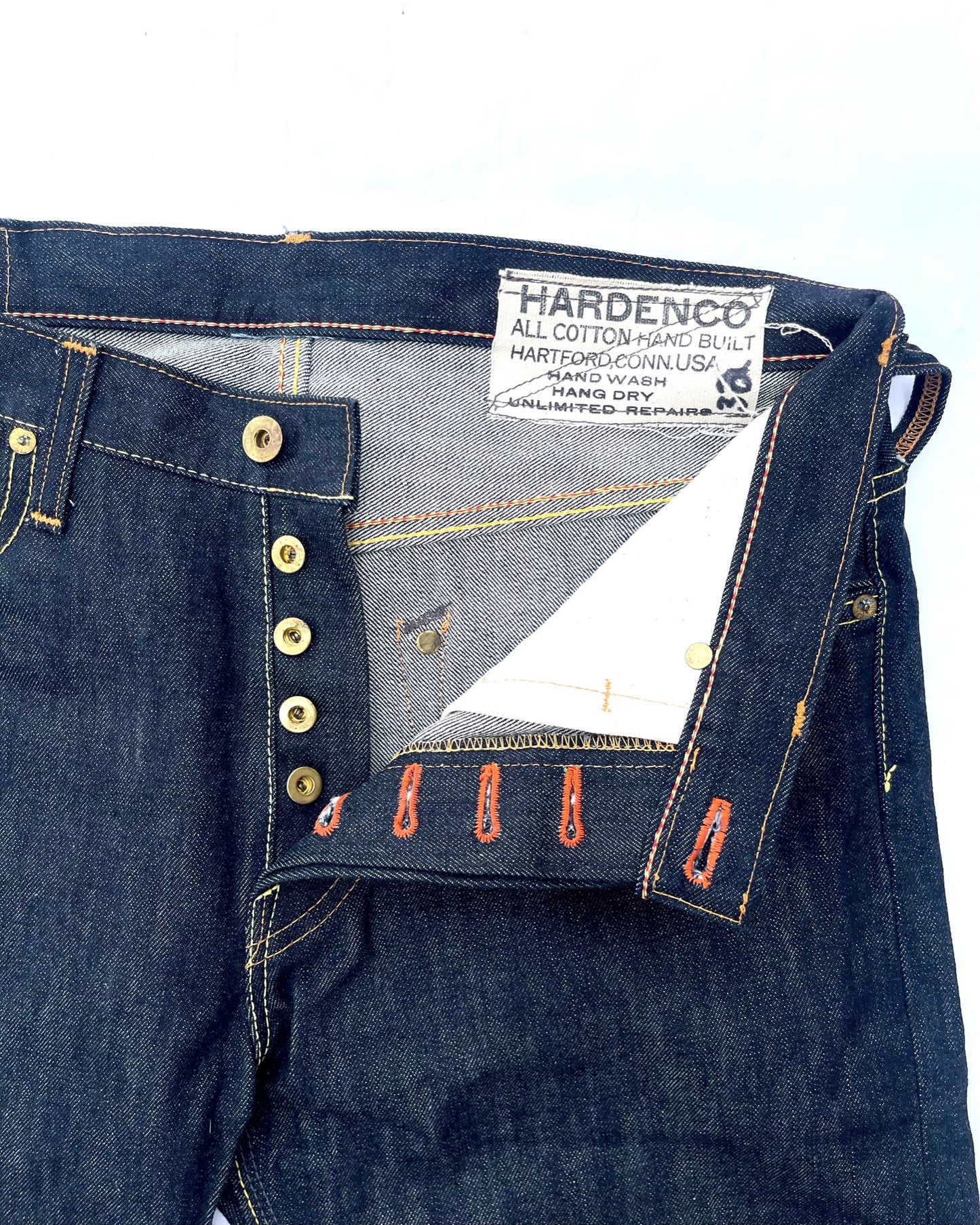 Red Tag: 010 Jeans 32x35"